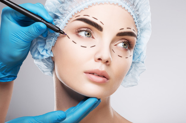 plastic surgery in Manchester